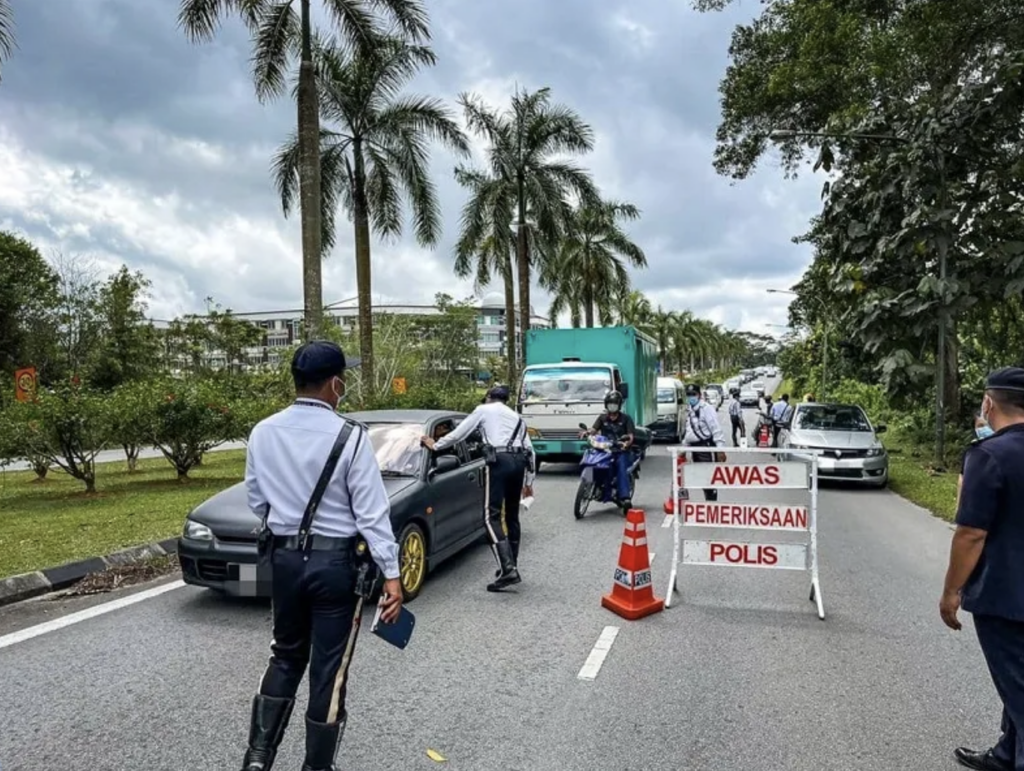 Polis Sarawak Lancar 'Op Lancar' Sempena Perayaan Gawai Dayak